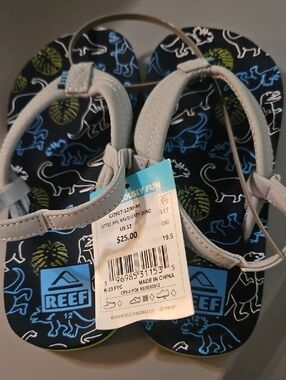 Reef Toddler Ahi Dino Flip Flop: NEW WITH TAGS: SIZE 12